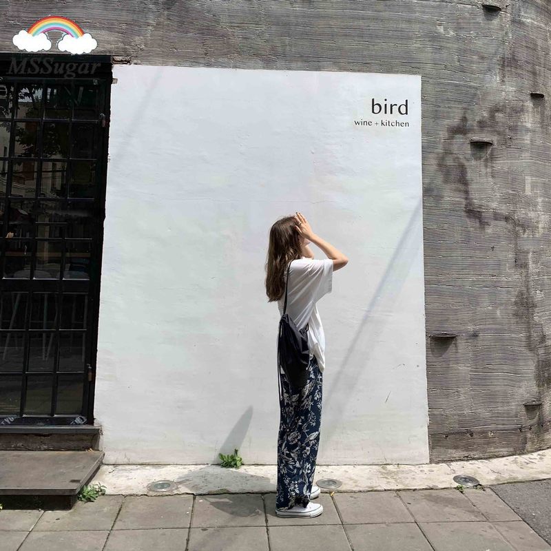 Quần dài ống rộng in hoa xanh dương đậm thời trang mùa hè | BigBuy360 - bigbuy360.vn