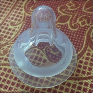 Núm ti mềm máy hút sữa rozabi deluxe