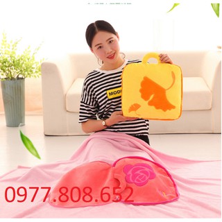 Chăn kèm gối 2 trong 1 tiện lợi