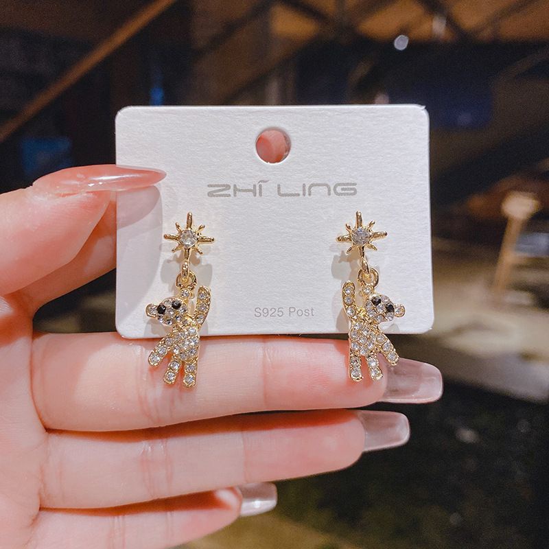 Hoa tai bạc S925 - Khuyên tai bạc Ý hình gấu gầy Gagy siêu độc đáo, cá tính ZaZa.accessories KT8050