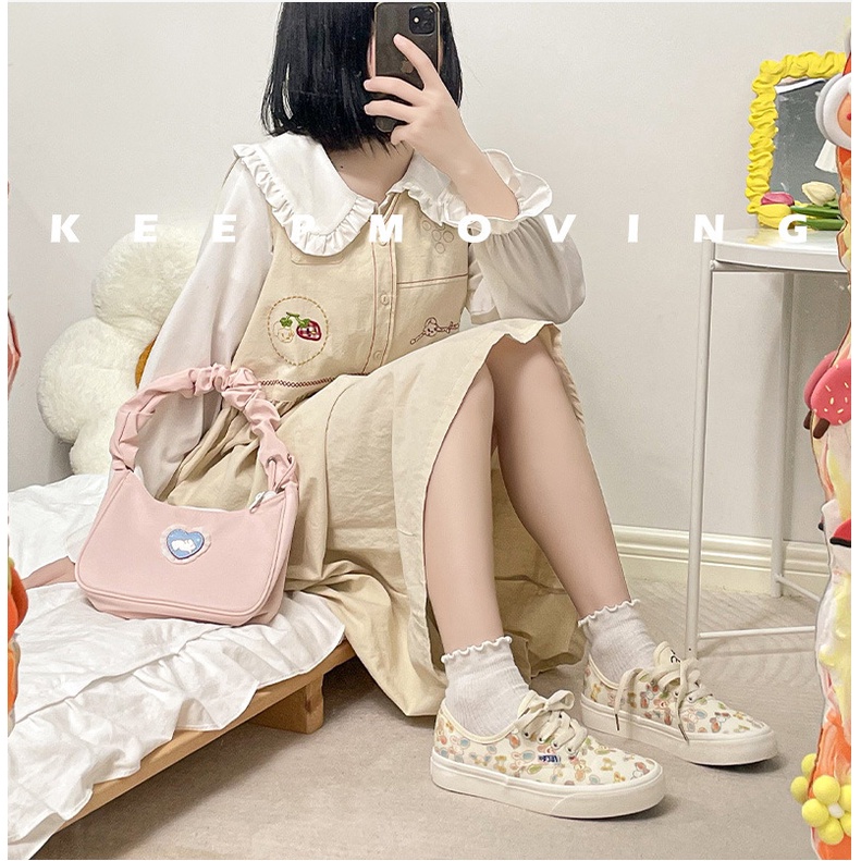 Giày vải dây buộc họa tiết hoa xinh đáng yêu