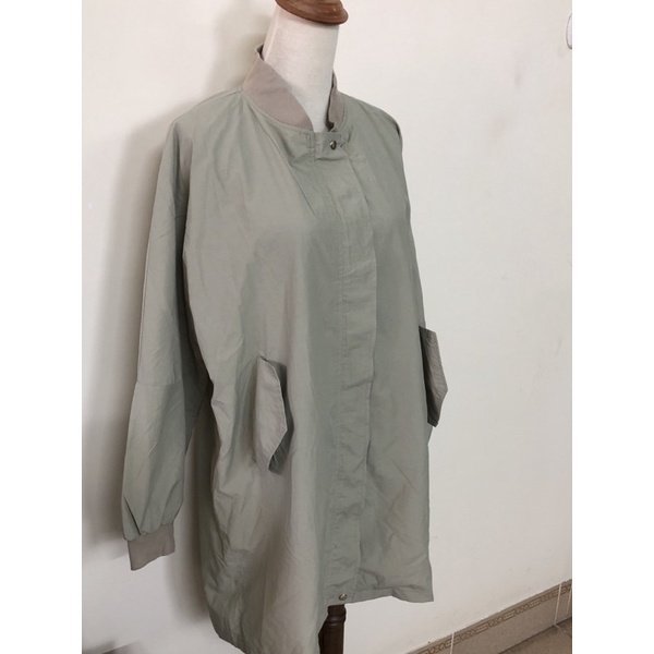 Freesize M to L áo khoác gió lỳ bomber dáng dài nữ màu xanh pastel mới đẹp nghịch 2hand