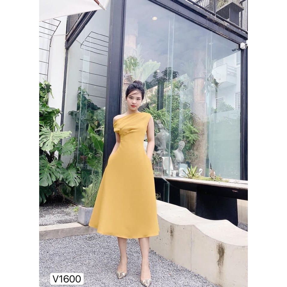 [VÁY ĐI TIỆC CƯỚI CAO CẤP] Đầm vàng lệch vai thiết kế xếp ly độc đáo sang lạ | BigBuy360 - bigbuy360.vn