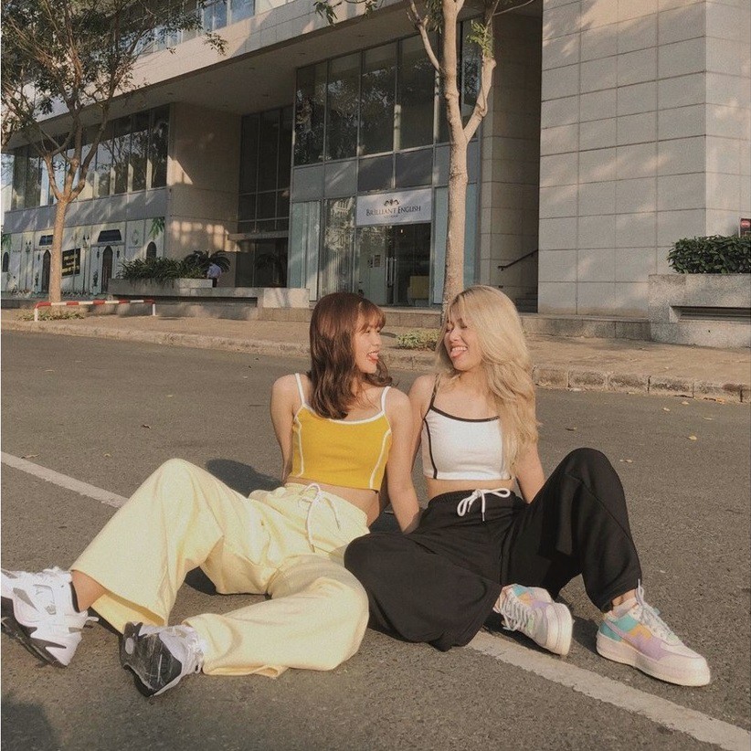 ÁO 2 DÂY CROPTOP SỌC VIỀN CHẤT LEN TĂM KIỂU DÁNG ÁO CROPTOP 2 DÂY ULZZANG NHIỀU MÀU HOT HIT | BigBuy360 - bigbuy360.vn