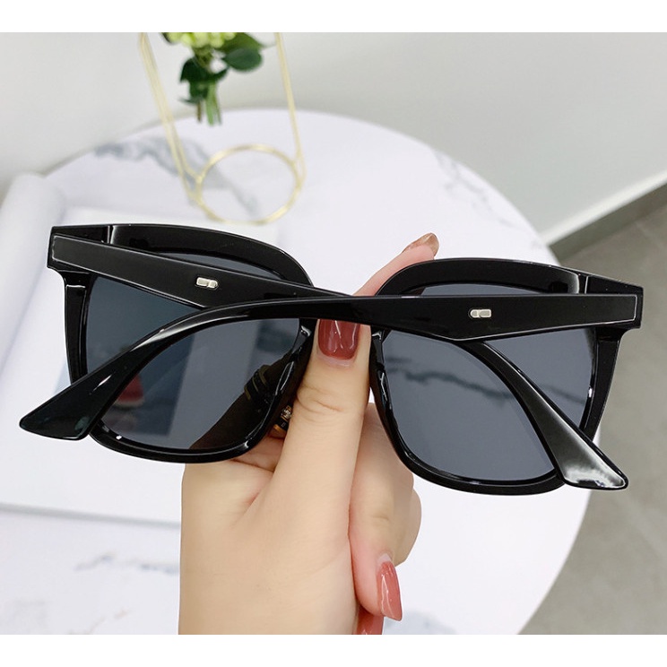 Kính mát chống tia UV400 thời trang cho nam nữ
