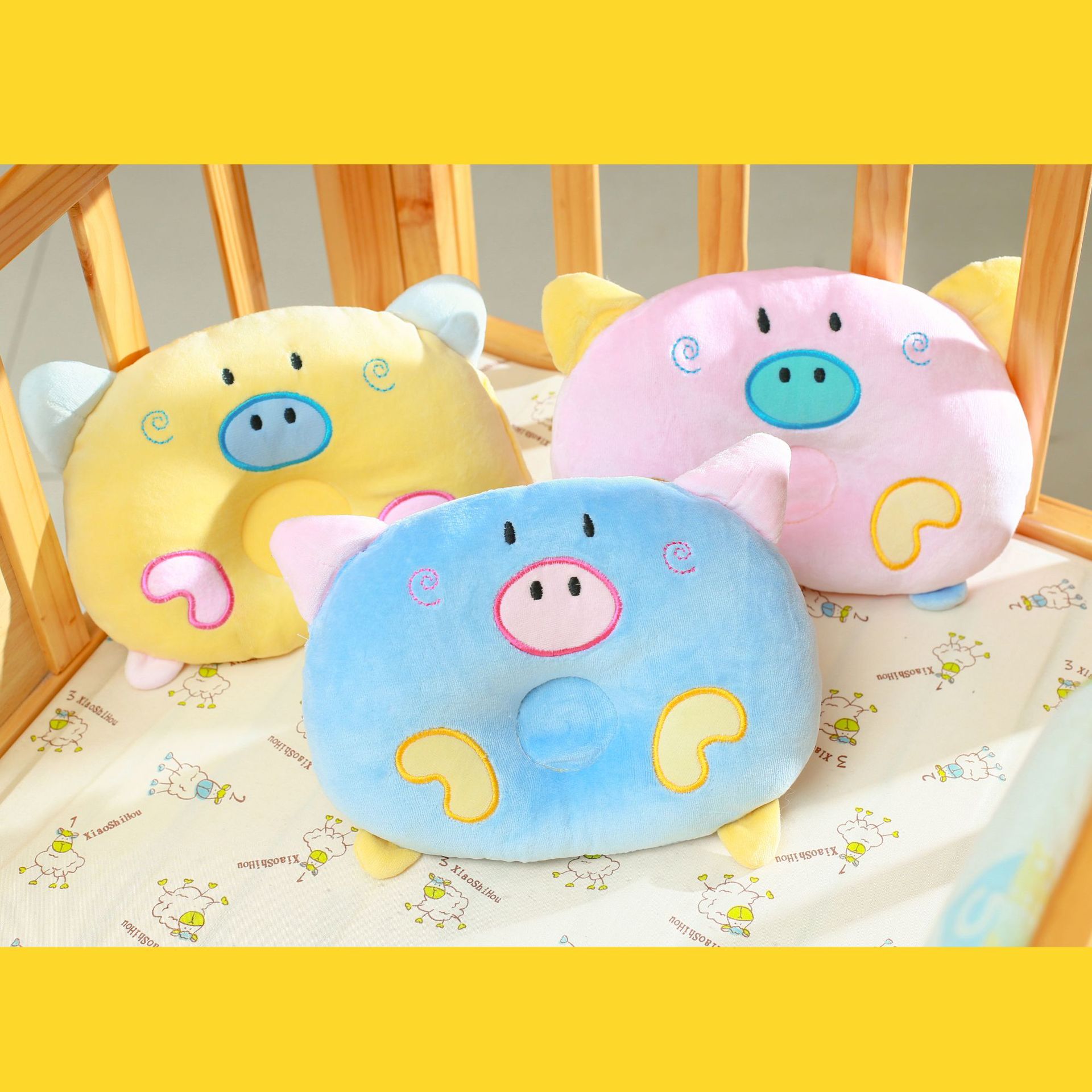 Velvet Pig Embroidered Creative Modeling Pillow Avoiding Misalignment Head Baby Pillow