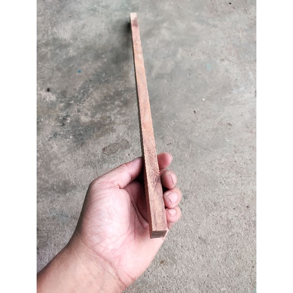 Thanh gỗ lim loại tốt siêu bền cứng 1,4 x1,8 x50cm