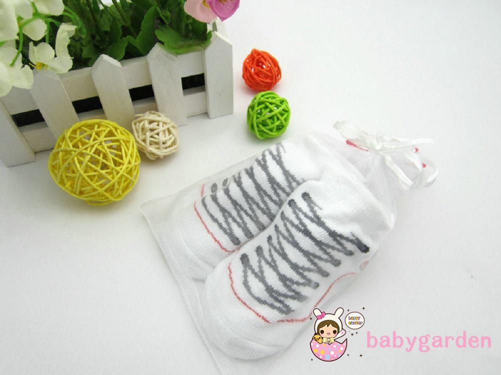 Tất cotton cổ thấp in hoa chống trượt dành cho bé