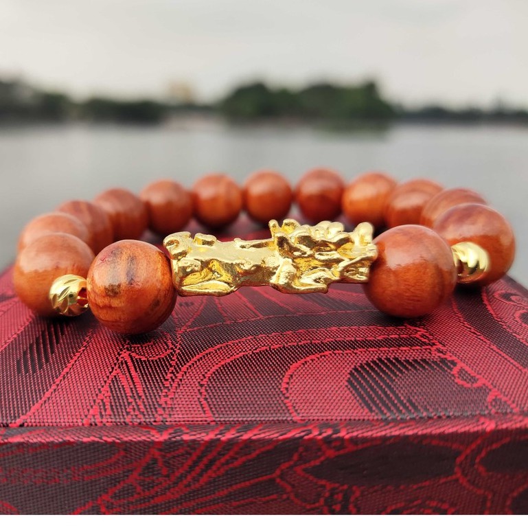 [CAO CẤP] [Tặng Nhẫn] Vòng Huyết Long xịn Tỳ Hưu, Hạt charm mạ vàng  hương thơm tự nhiên dành cho nam nữ | BigBuy360 - bigbuy360.vn