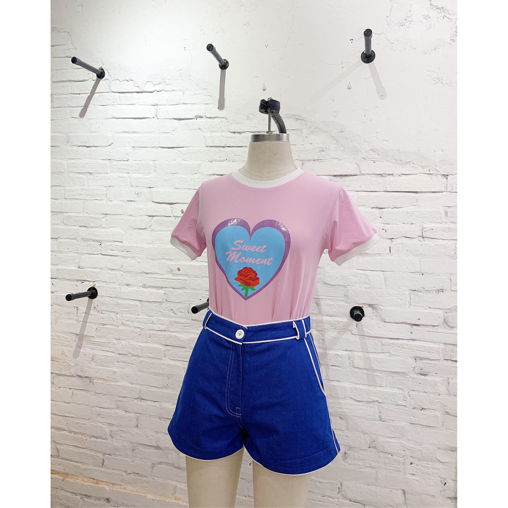 [Mã LT50 giảm 50k đơn 250k] Usthebasic - [Shopee Exclusive] Áo thun tay lỡ Sweet Moment Tee