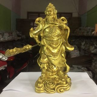 Tượng ông quan công đứng uy nghiêm vuốt râu nhỏ vàng đồng cao 28cm Q12