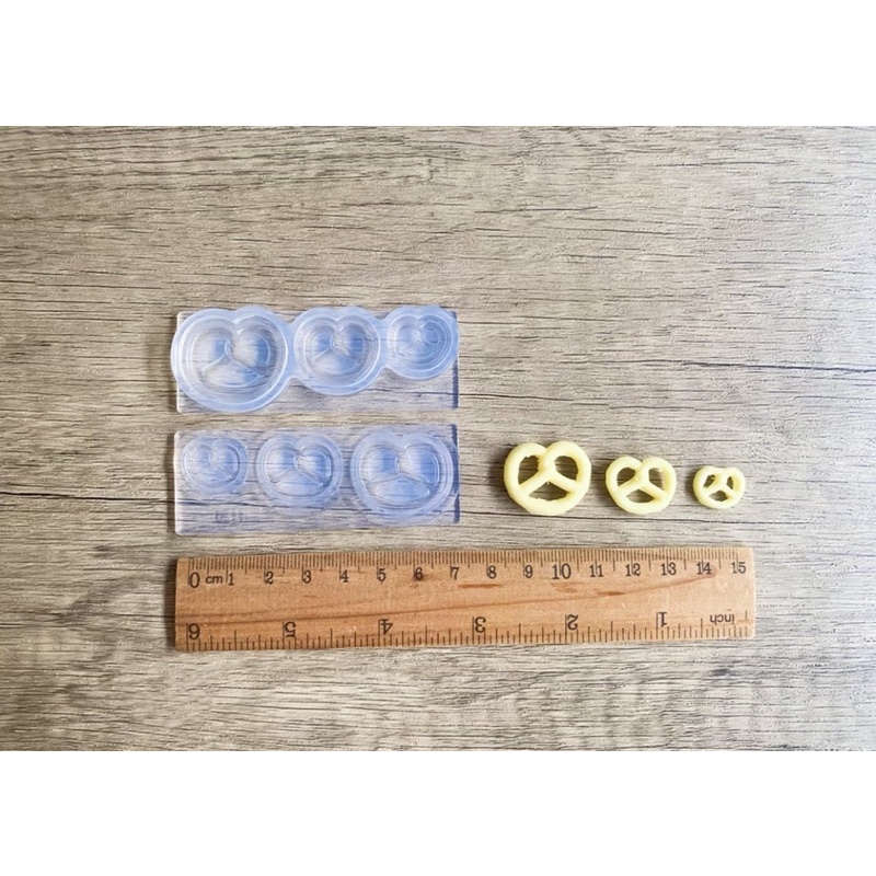 Khuôn bánh ngọt làm nail