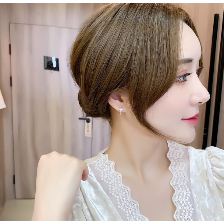 Bông tai bốn chân thời trang S925 Bông tai kim cương carbon cao cho phụ nữ