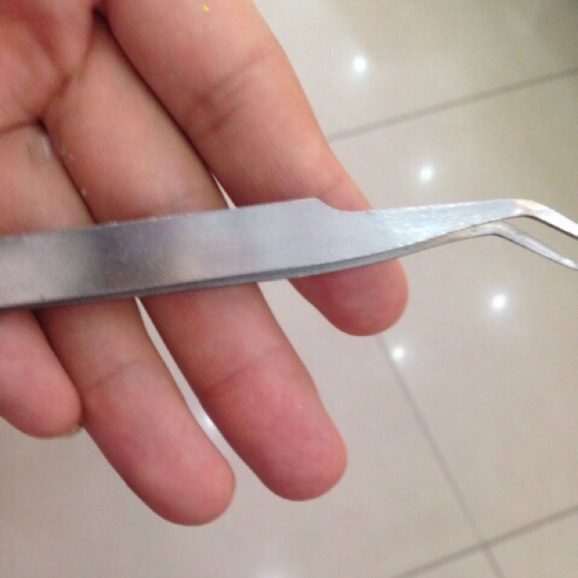 Nhíp gắp mụn 