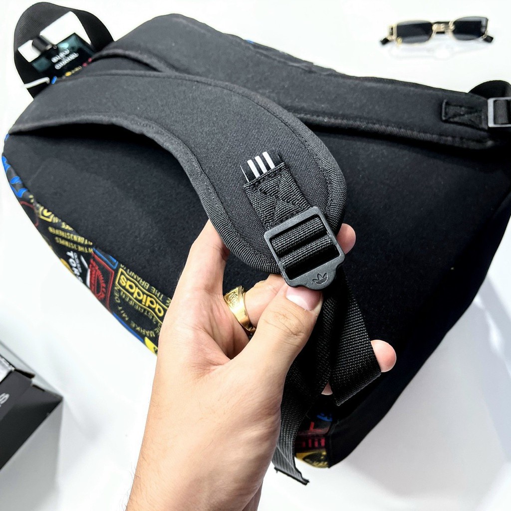 Balo đi học Adidas Originals Classic Trefoil Graphic AZ0280 Backpack hoạ tiết nổi bật