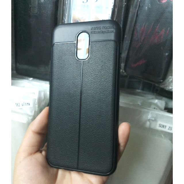 Ốp dẻo vân da Galaxy j7 Pro 2017 hiệu Auto focus chống sốc