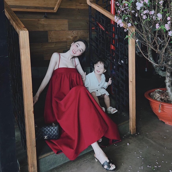 Váy Maxi 2 Dây Dáng Suông Dài Chun Lưng Màu Đỏ Mặc Đi Chơi, Đi Biển