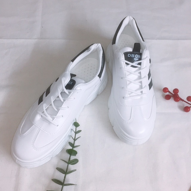 XẢ SIÊU RẺ Giày sneaker nữ trắng TiTQK kiểu dáng Hàn Quốc cá tính