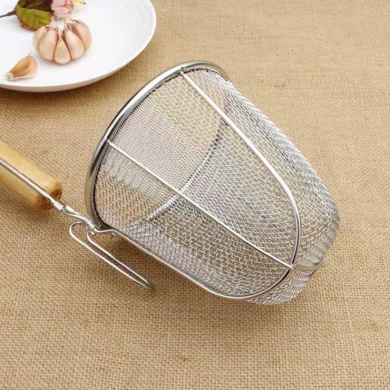 Dụng cụ trần bún, phở inox cán gỗ