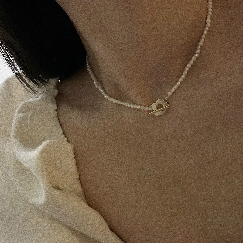 Vòng Tay Đính Hoa Và Ngọc Trai Xinh Xắn Cho Nữ