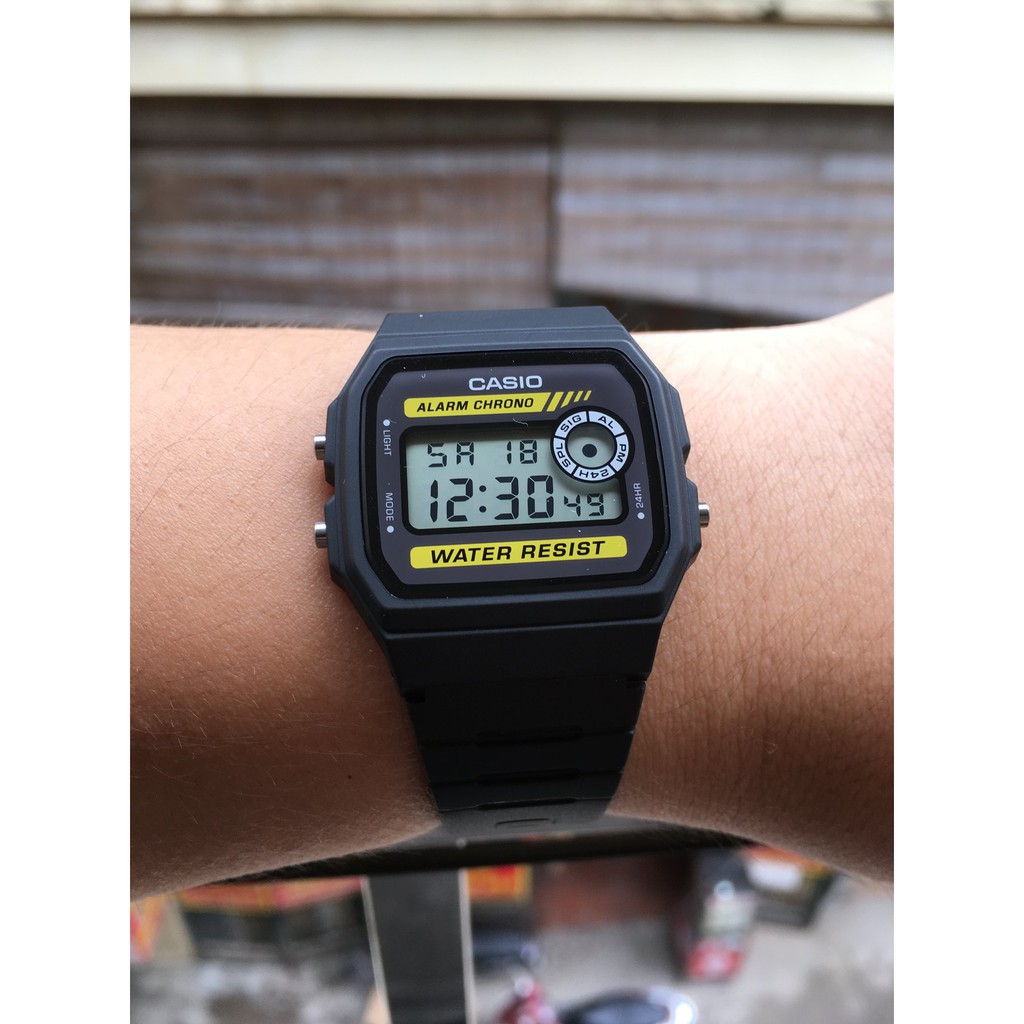 GIÁ SỈ Đồng Hồ Điện Tử Nam Casio F-94WA-9DG Dây Nhựa Huyền Thoại Chống Nước Bơi Lội