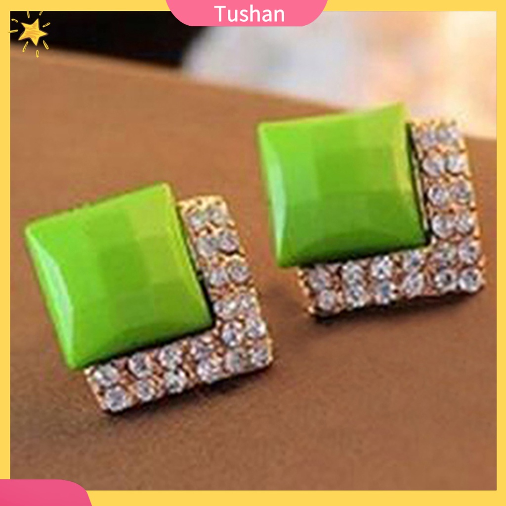 Khuyên tai đính ngọc thời trang dành cho bạn nữ