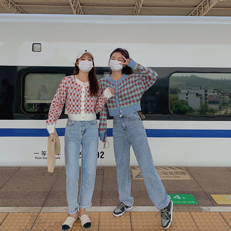 Áo len dáng rộng thời trang mùa thu năm 2021 cho nữ