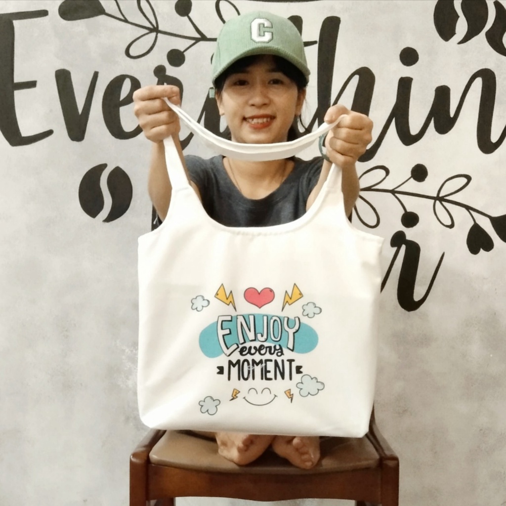 Túi tote, vải canvas 100% poli cao cấp, phong cách thời trang ulzzang, có khoá miệng xịn xò ENJOY EVERY MOMENT mã K26
