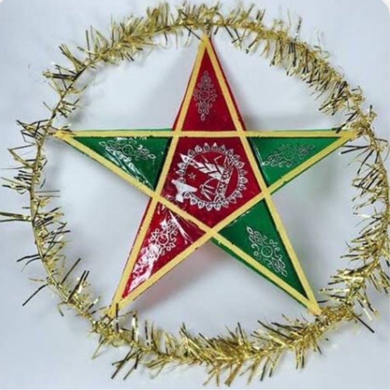 1 chiếc lồng đèn ngôi sao trung thu