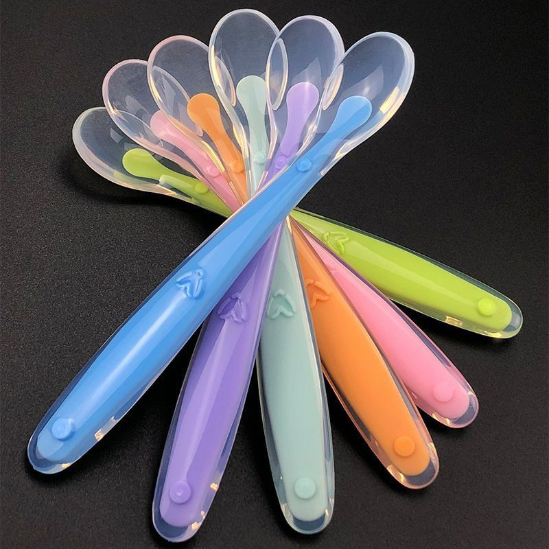 Thìa ăn dặm silicon cho bé