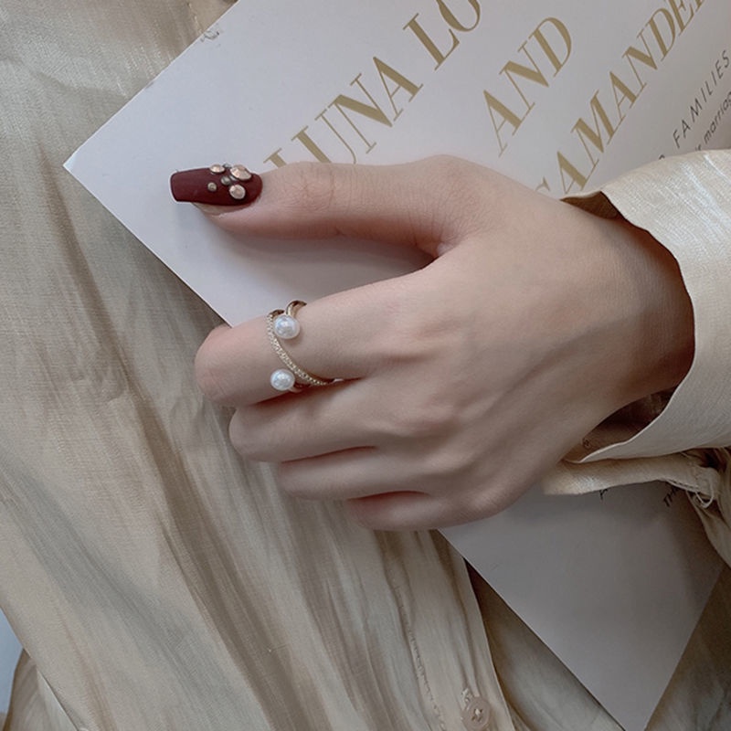 Nhẫn hở hình chữ thập đính ngọc trai sang trọng thanh lịch cho nữ