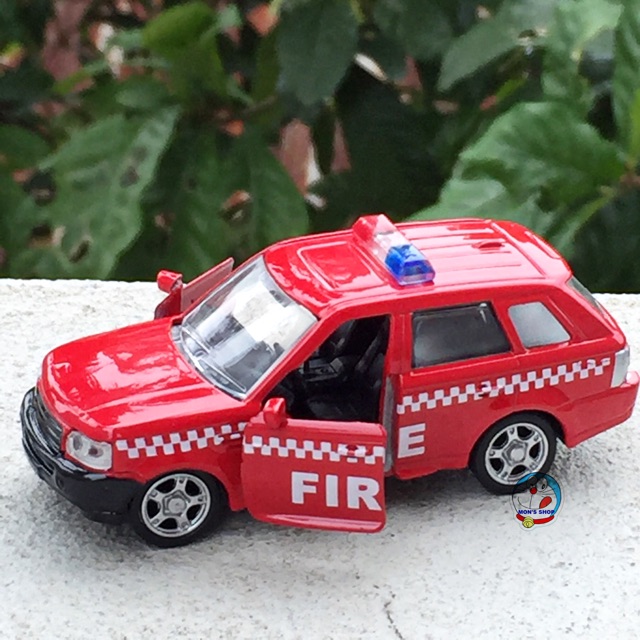 SIÊU HOT: Hộp 5 chiếc ô tô sắt: xe cảnh sát mở cánh tỉ lệ 1:64, chạy bánh đà