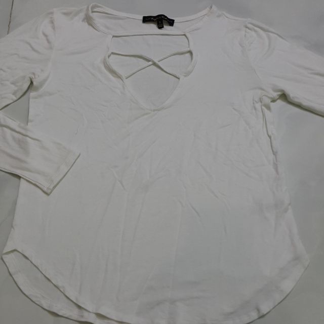 Áo Thun Cotton Kiểu Nữ Rag II Riches Trắng Cổ Tròn Đan Dây Ngực Tay Dài
