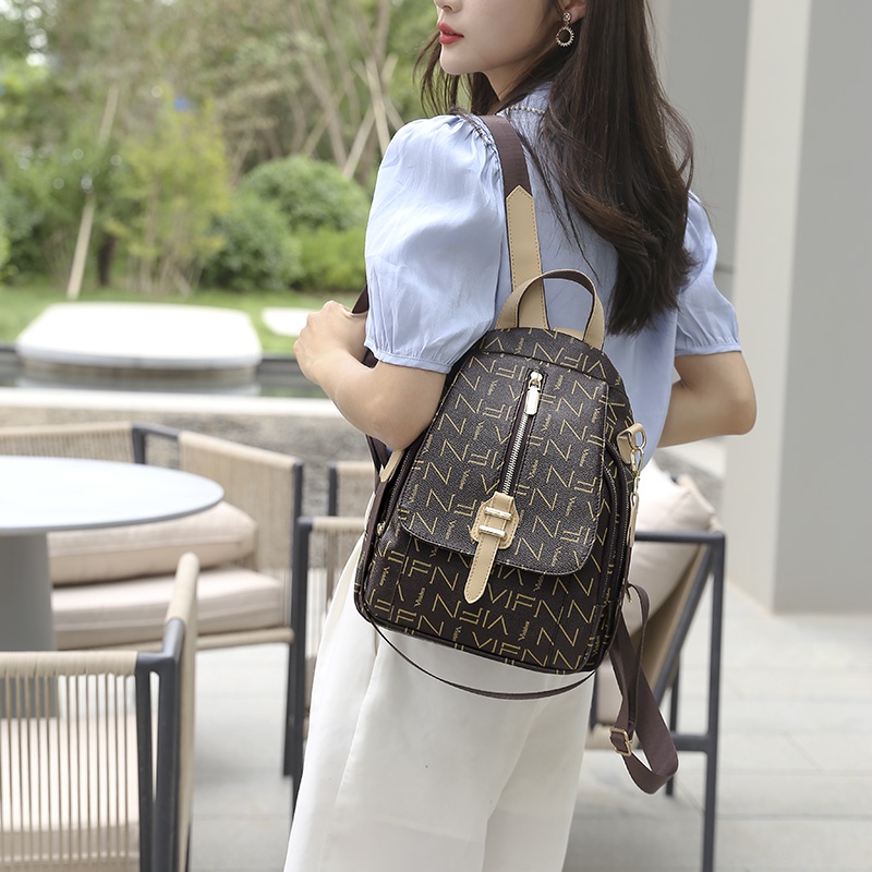 Balo đeo vai bằng da thời trang sành điệu cho nữ