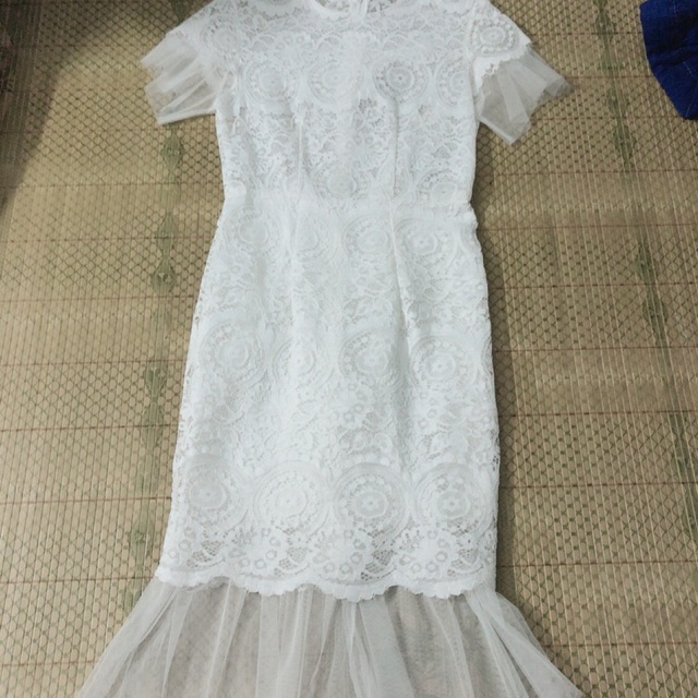 ĐẦM REN ĐUÔI CÁ DÁNG DÀI ÔM BODY