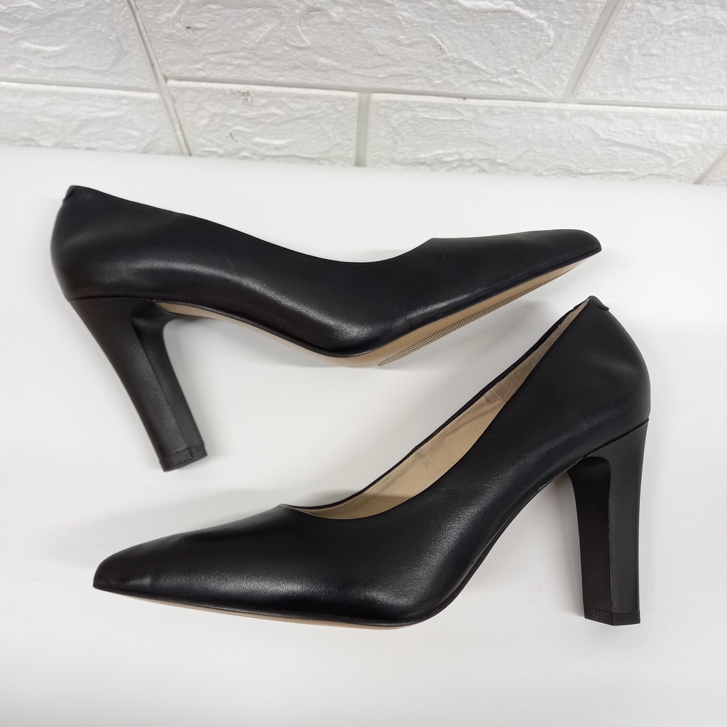 Giày Calvin Klein mũi nhọn, gót 8cm