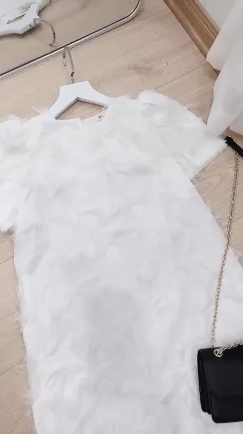 Váy Lông Trắng 2 Lớp Có Đệm Vai Mềm Mại Có Video Ảnh Thật | BigBuy360 - bigbuy360.vn