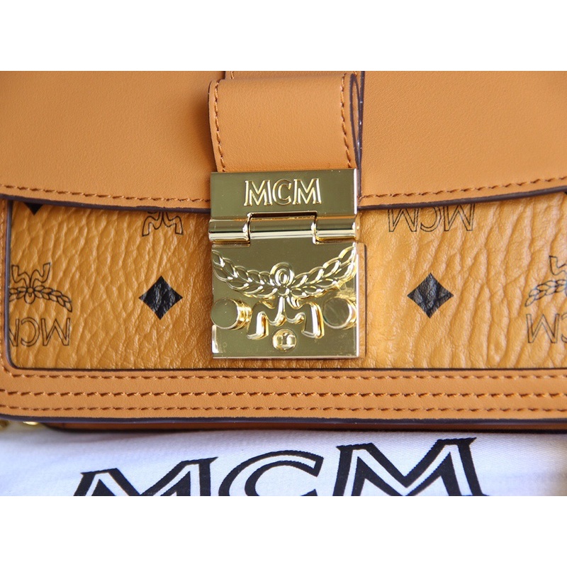 Túi đeo chéo nữ thương hiệu MCM da thật cao cấp bản quai da phối xích