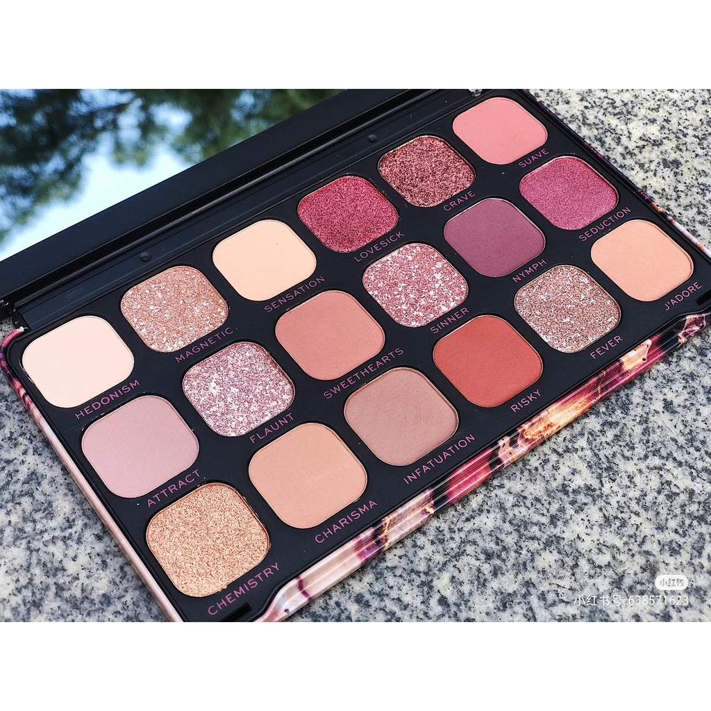 Bảng mắt Makeup Revolution Flawless Allure