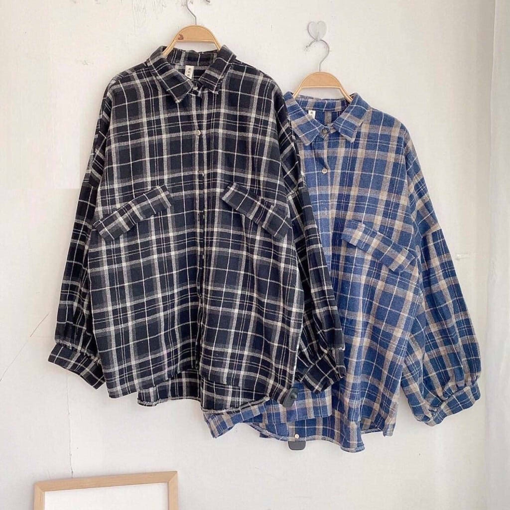 A026 Áo sơ mi kẻ caro tay bồng oversize nam nữ Áo chống nắng khoác ngoài đen trắng unisex dáng rộng hè thu dài tay phồng
