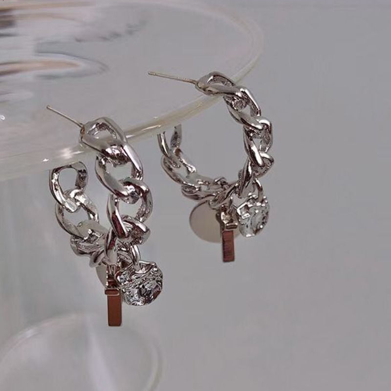 Đôi Bông Tai Họa Tiết Vòng Tròn Thời Trang Cho Nữ