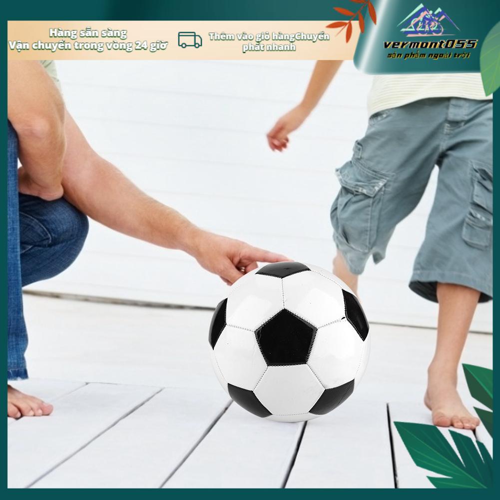 Có thể bán buôn Quả bóng đá màu đen trắng cỡ số 5 cho học sinh tập luyện Hàng giao ngay