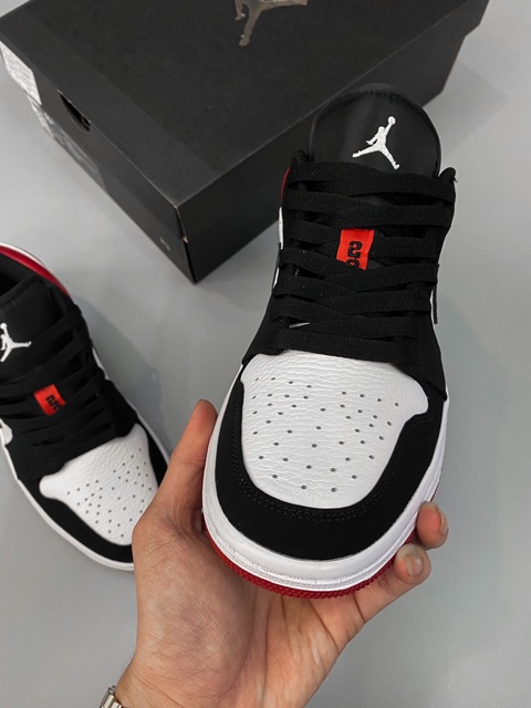 Giày Air Jordan 1 low BlackToe -