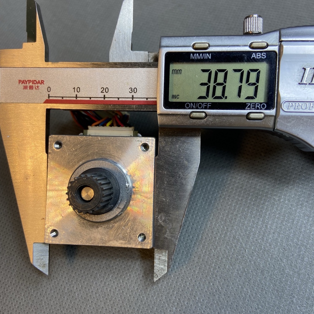 ĐỘNG CƠ BƯỚC - STEP MOTOR, 6 chân, 4.08V 0.6A 1.8 độ. Hàng tháo máy