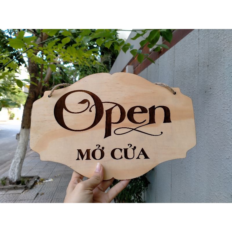 Bảng gỗ khắc lases 2 mặt nội dung "Open - Closed" song ngữ font xinh xắn + kèm dây treo - LUMYWOOD DECOR