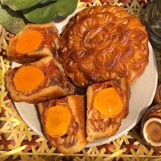 [Sản phẩm theo mùa] BÁNH TRUNG THU Tân Dân Lợi (200gram-2 trứng muối) NGON - RẺ