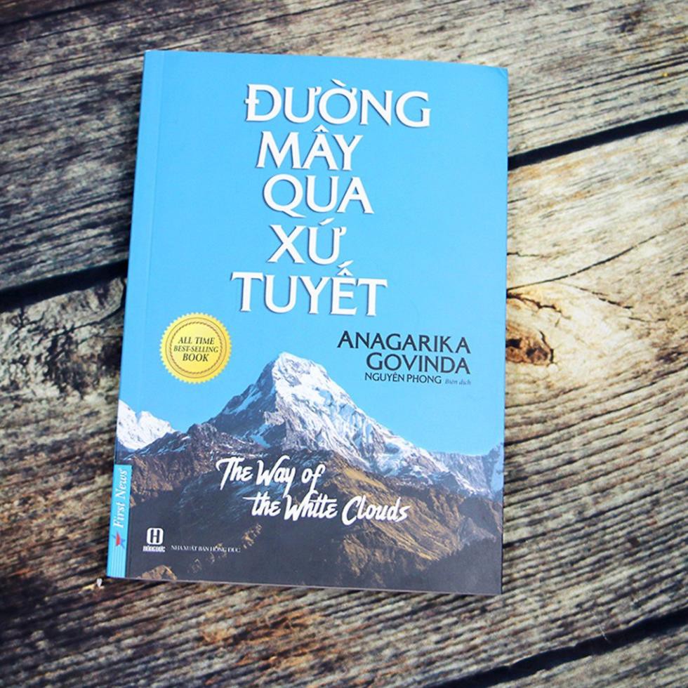 Sách First News - Đường Mây Qua Xứ Tuyết Tặng kèm Post Card Danh Ngôn | BigBuy360 - bigbuy360.vn