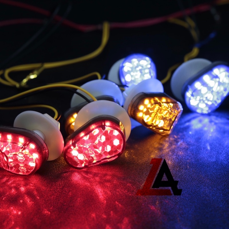 Đèn Led Audi xi nhan phù hợp cho mọi dòng xe máy