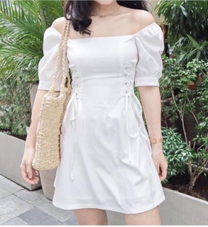 Đầm dạo phố, váy du lịch cổ vuông đan dây eo 2 màu