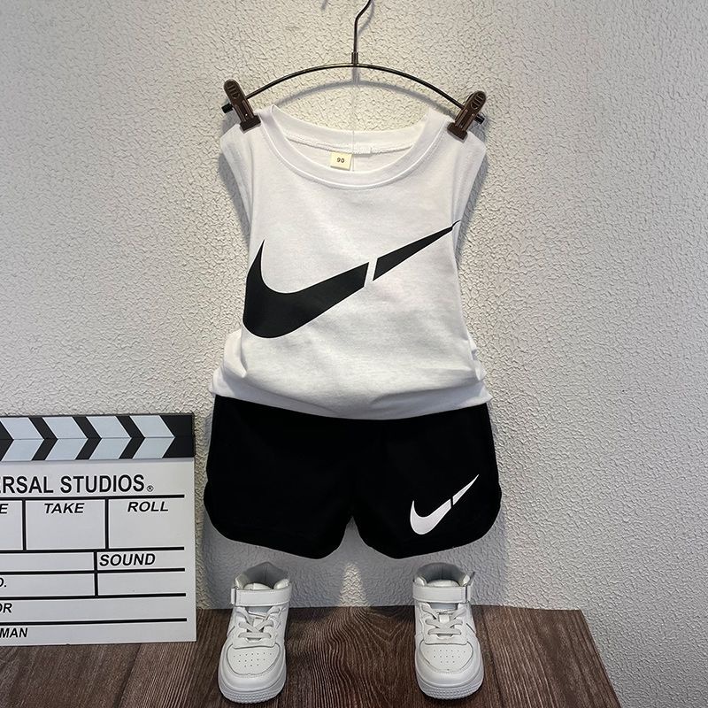 Set Áo Thun Sát Nách Và Quần Short Mới Cho Bé Trai